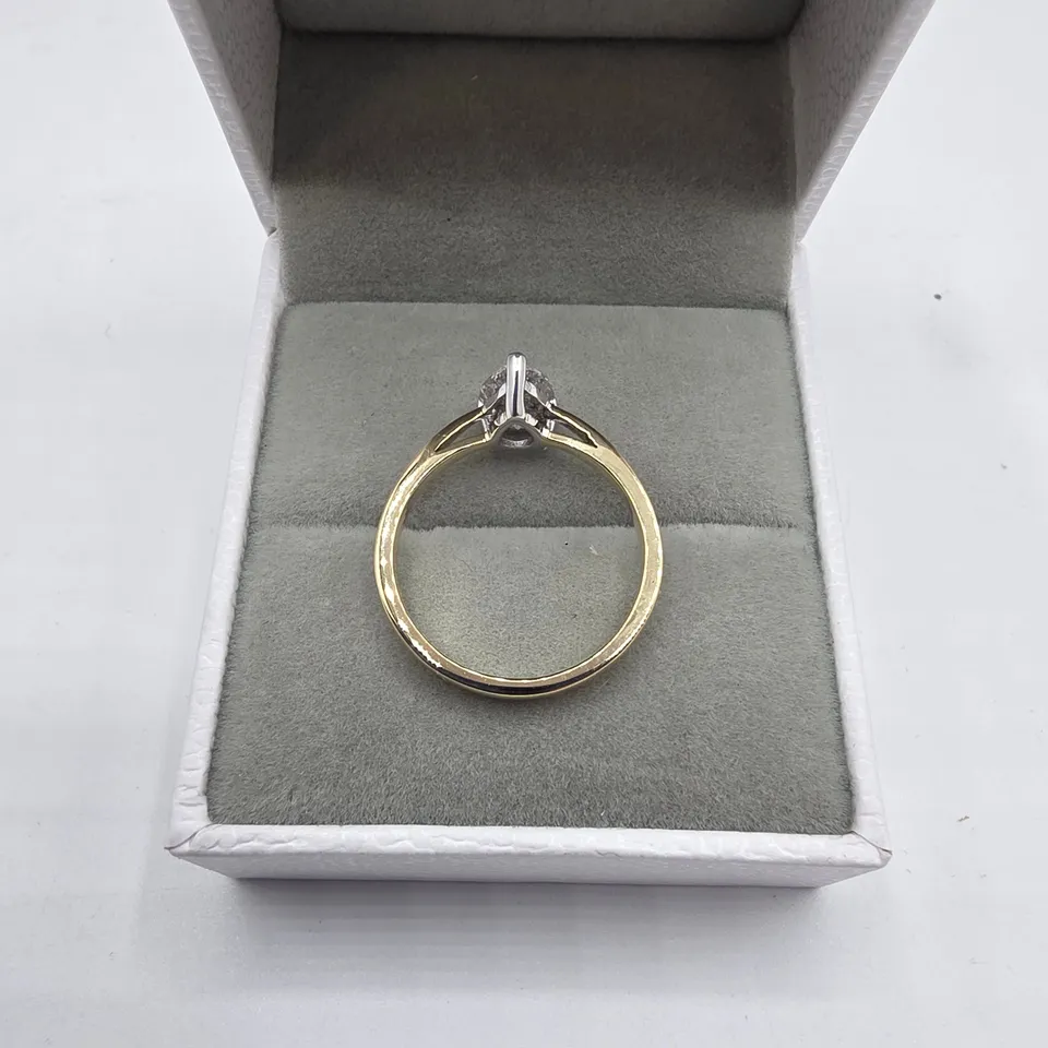 18CT GOLD SOLITARE RING SET WITH A LAB GROWN PEAR SHAPED DIAMOND WEIGHING +-1.01CT