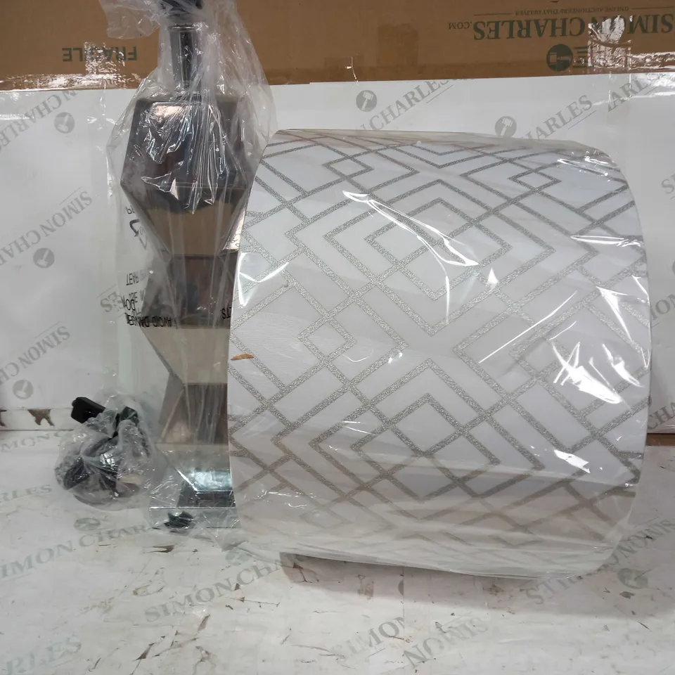 JM BY JULIEN MACDONALD CERAMIC TABLE LAMP