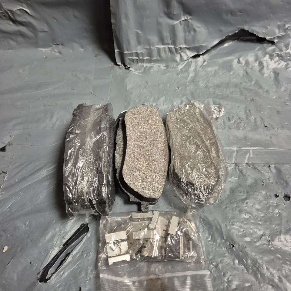BRAKE PADS 