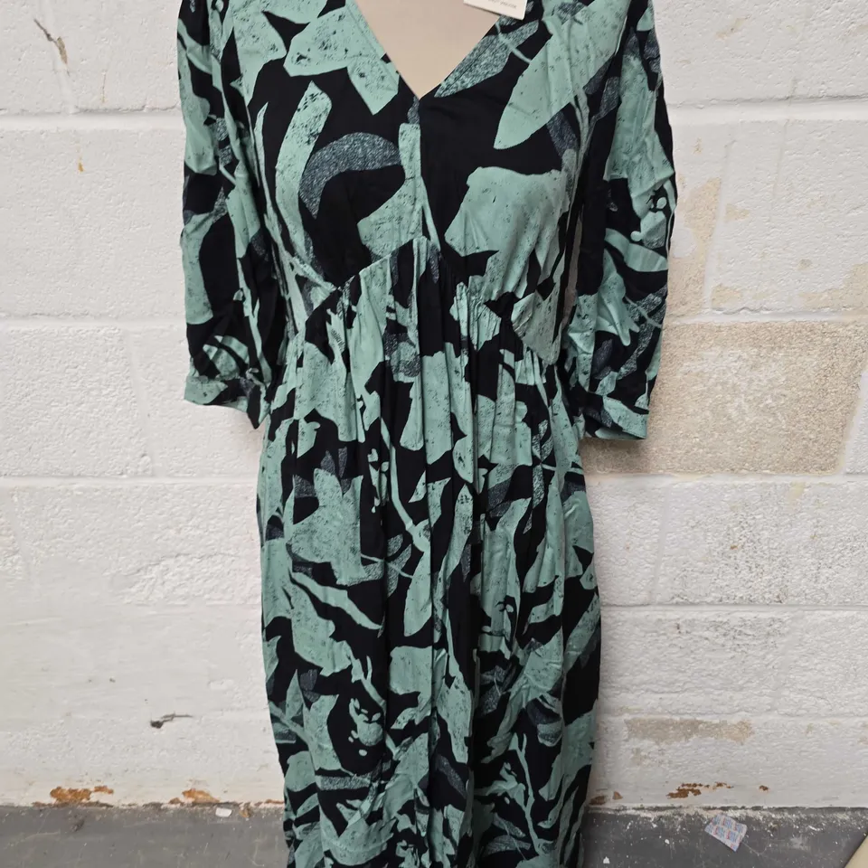 THE WHITE STUFF LUCY MAXI DRESS - GREEN MULTI - SIZE 12