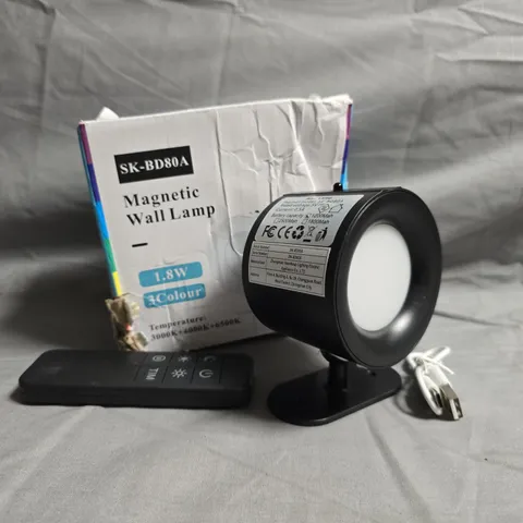 MAGNETIC WALL LAMP SK-BD80A – USB RECHARGEABLE, 5V, 1.8W, 3 COLOUR LEDS
