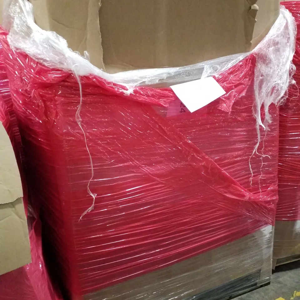 PALLET OF ASSORTED PRODUCTS INCLUDING FOLDING CHAIR, FULL LENGTH MIRROR, 5 STEP LADDER, OFFICE CHAIR