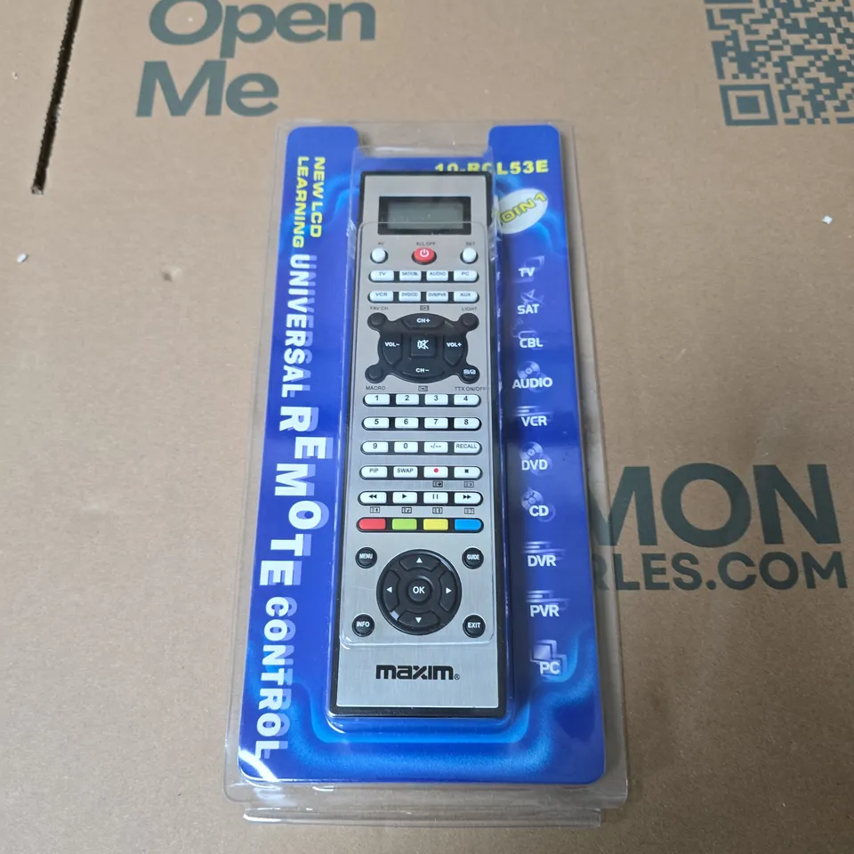BOX OF APPROXIMATELY 24 MAXIM LEARNING UNIVERSAL REMOTE CONTROL 