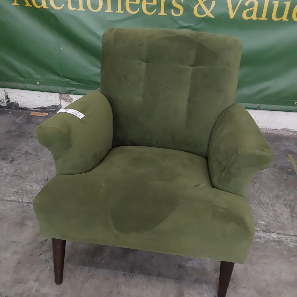 QUALITY BRITISH DESIGNER LOUNGE Co. EASY CHAIR PLUSH GREEN FABRIC 
