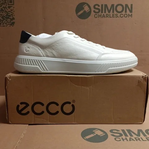 BOXED PAIR OF ECCO MOVE ANATOMICAL FIT SHOES IN WHITE/BLACK SIZE UK 12-12.5