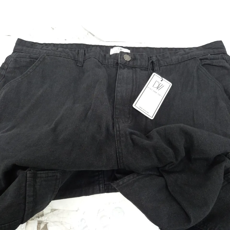 DONT THINK TWICE BLACK DEMIN CARGO JEANS - 44W 32L