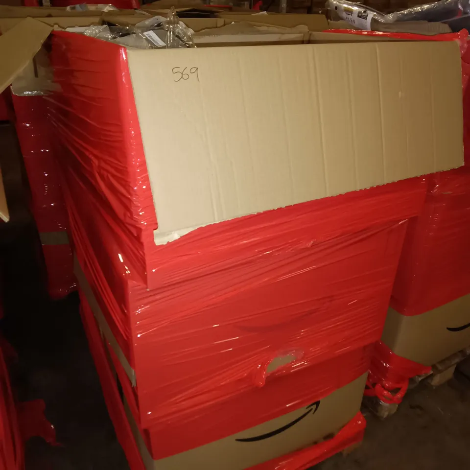 PALLET OF ASSORTED ITEMS TO INCLUDE WINDSCREEN COVERS, MEAT TENDERISERS, CRAFT PACKS AND MEDICAL MASKS