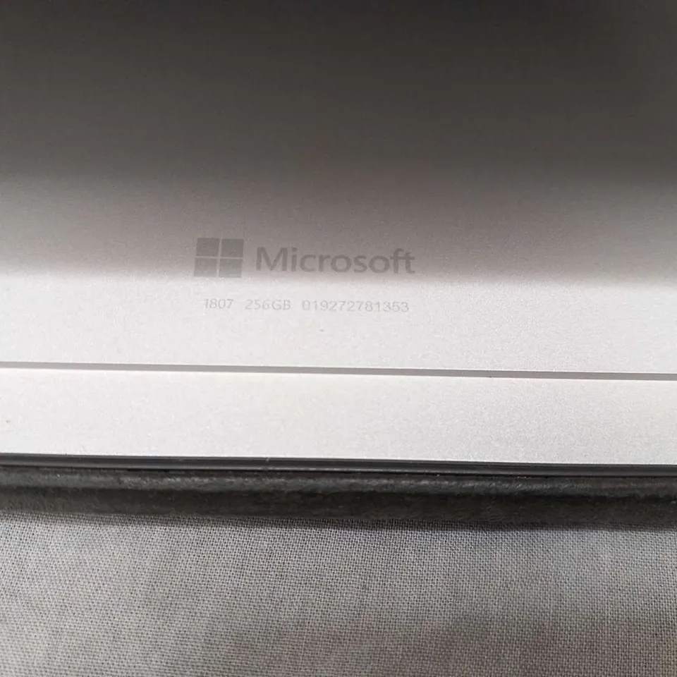 MICROSOFT SURFACE PRO 256GB