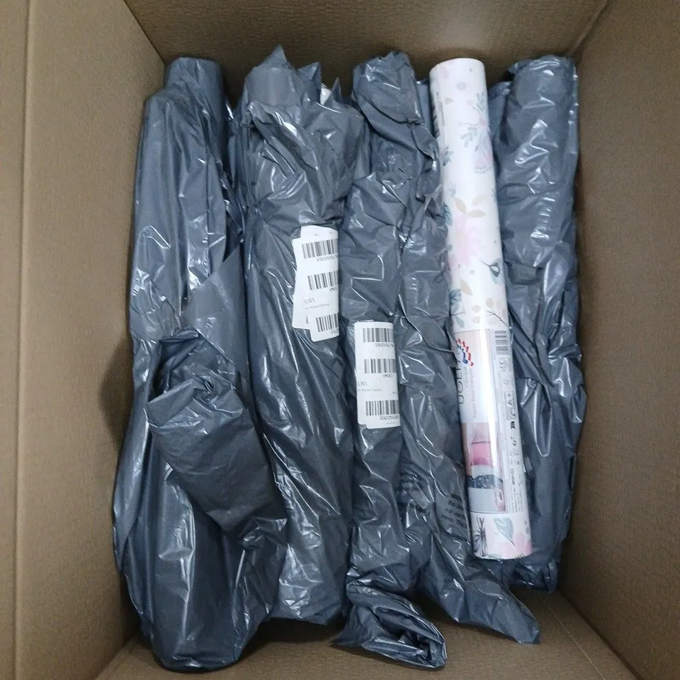 APPROXIMATELY 20 ASSORTED ROLLS OF WALLPAPER IN VARIOUS DESIGNS & SIZES