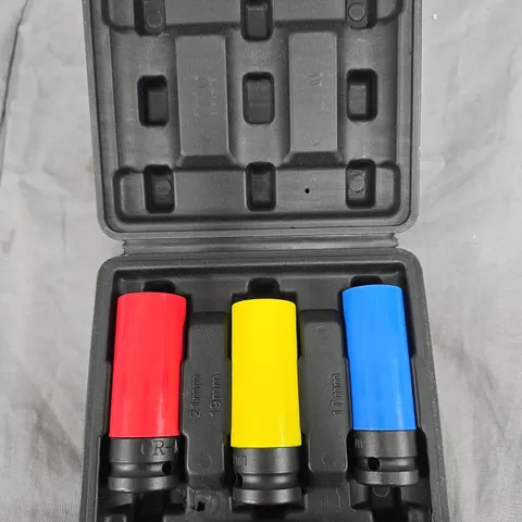 Three color-coded cylindrical tool attachments in case (sizes 17mm, 19mm, 21mm) 