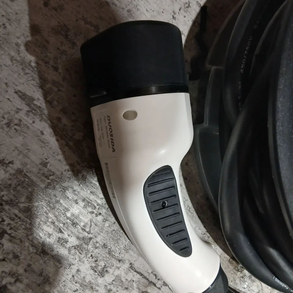 PILOT EV CHARGER – TETHERED DOMESTIC, WITH QUICK INSTALLATION GUIDE EVMBCEU004WIFIS