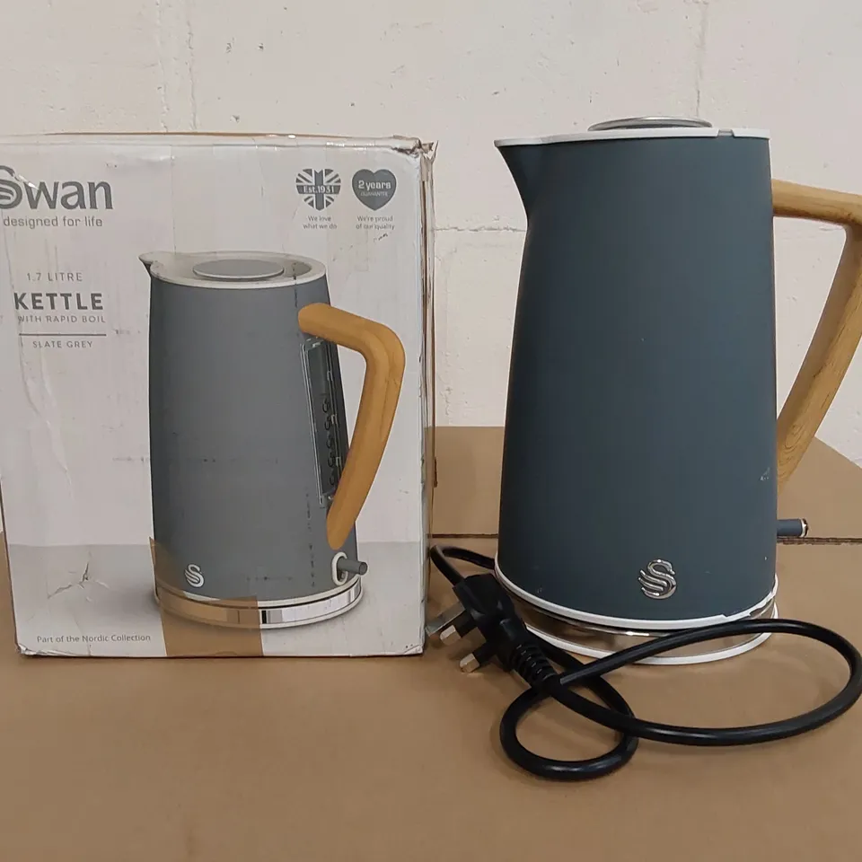 BOXED SWAN NORDIC JUG KETTLE - WOOD EFFECT, SOFT TOUCH, 1.7L, 3KW (1 BOX)