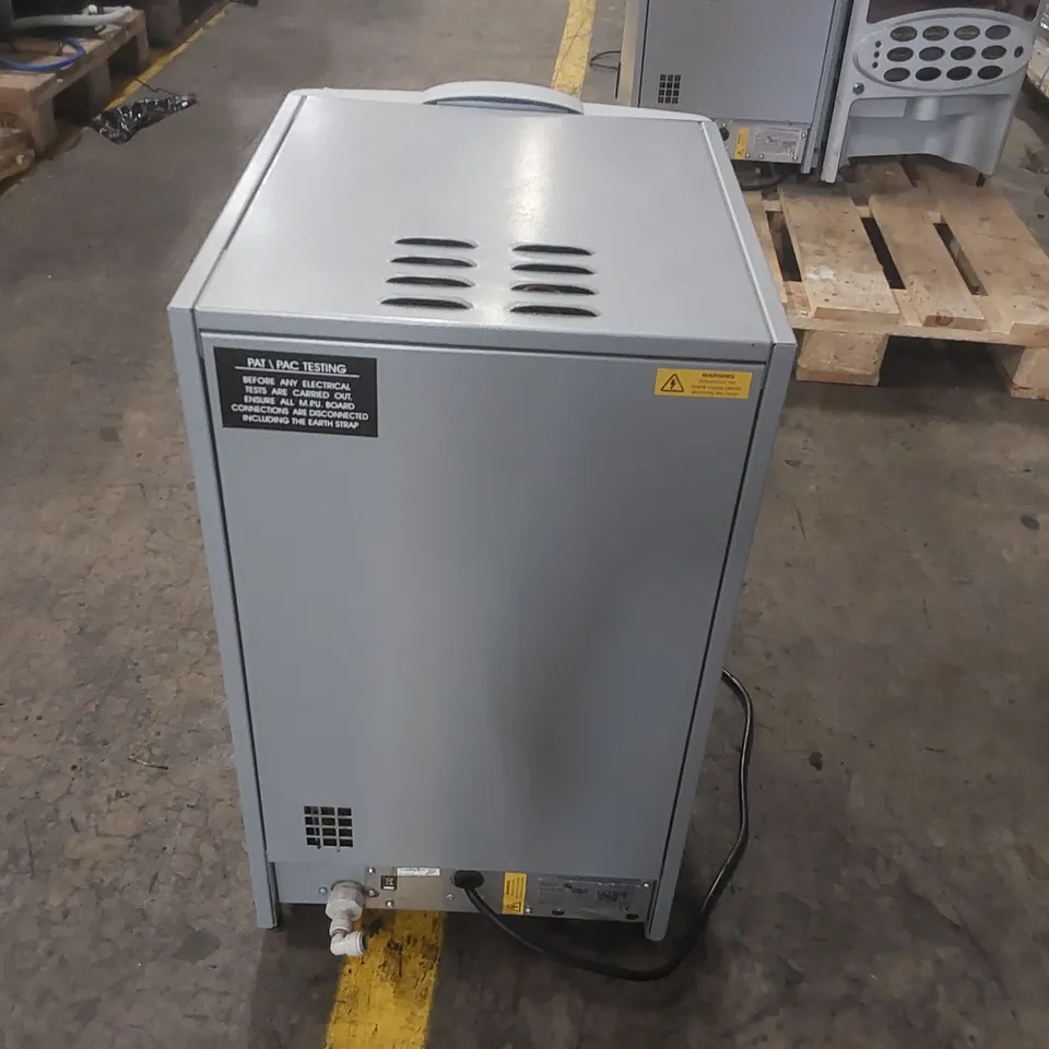 ADESSO COMMERCIAL COFFEE VENDING MACHINE