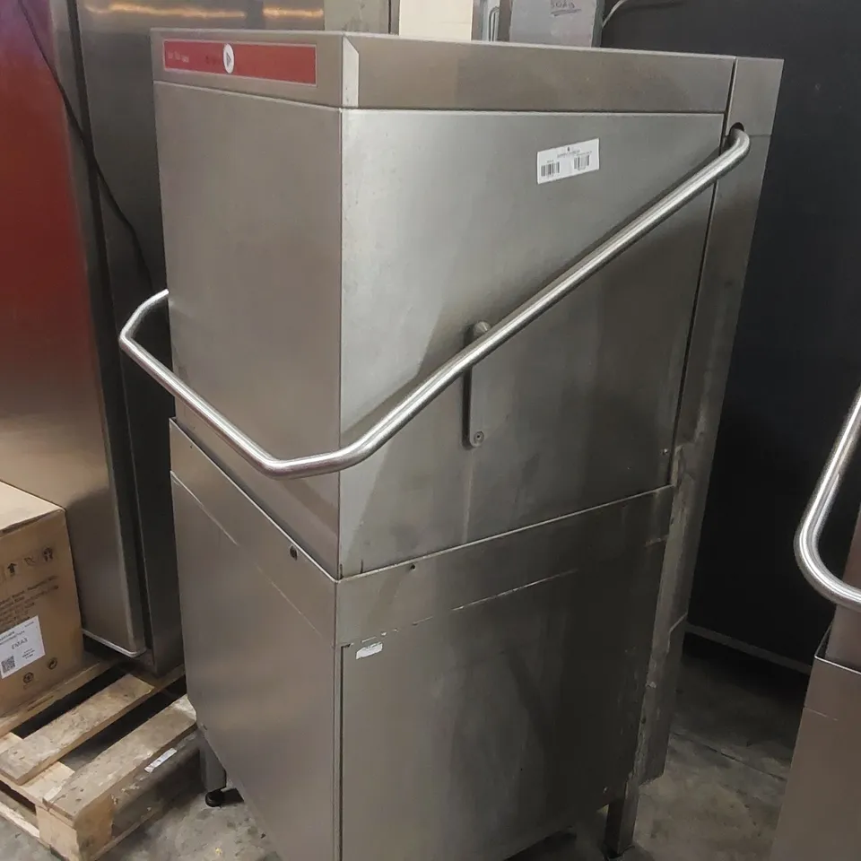 HOBART BARAID S900-10N HOOD DISHWASHER