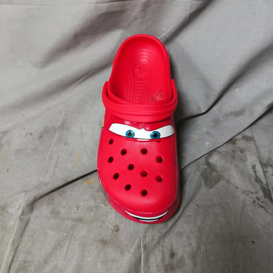 UNBOXED CROCS KIDS' LIGHTNING MCQUEEN RED CLOGS. SIZE M8 W 9