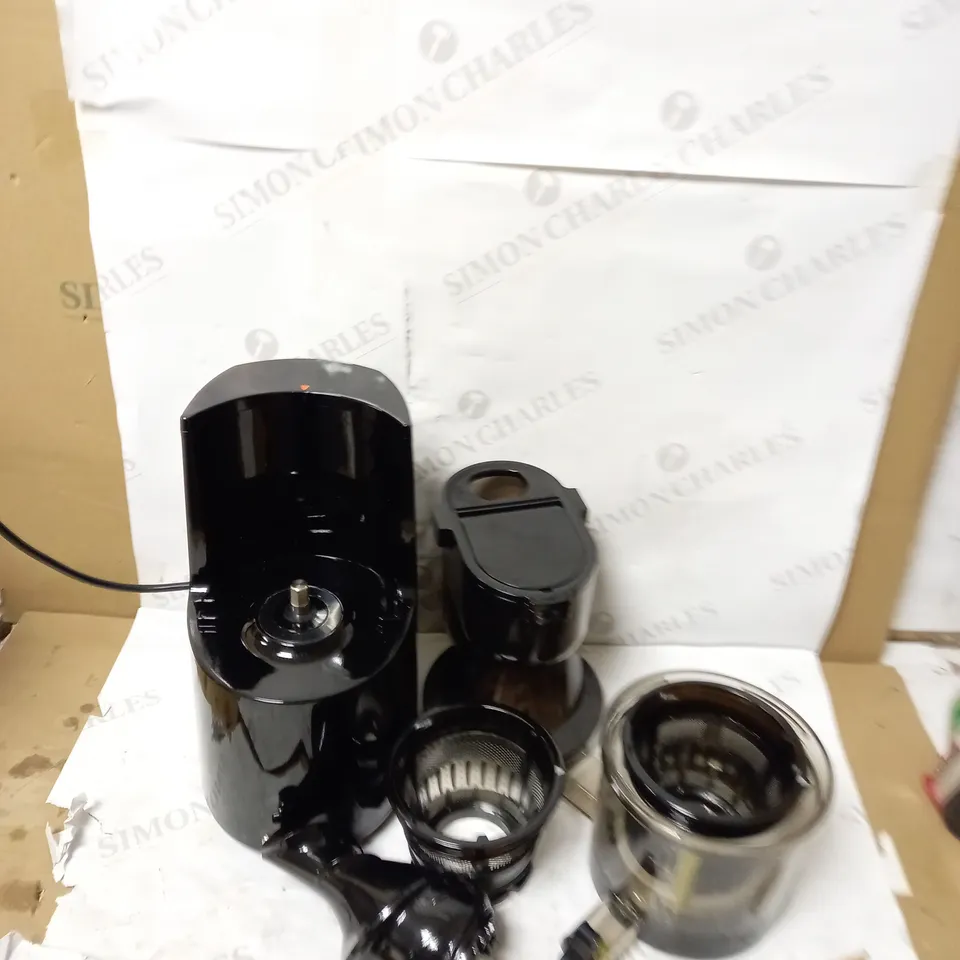 NEBULA GRANDE WHOLE FRUIT COLD PRESS SLOW MASTICATING JUICER