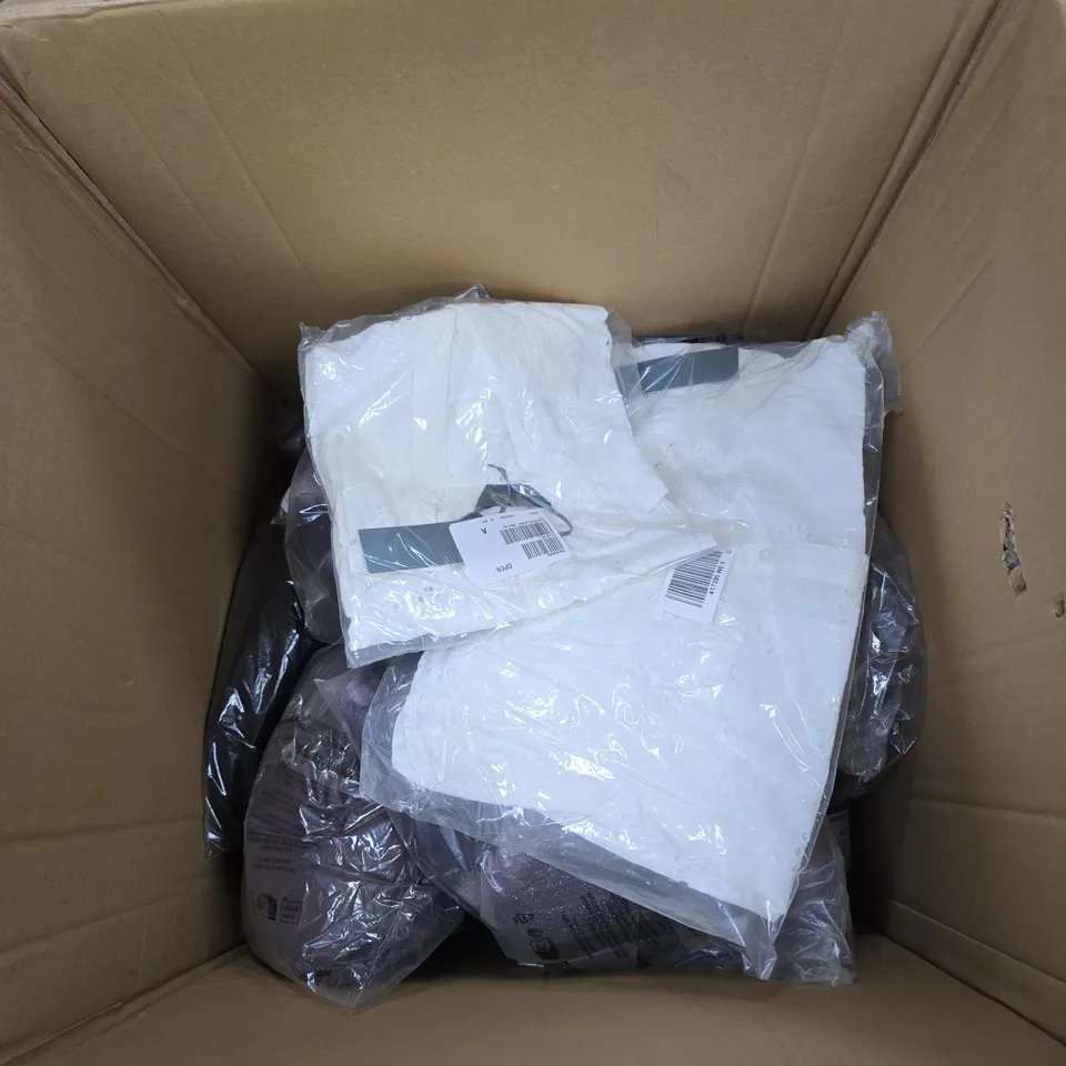 BOX OF APPROXIMATELY 20 ASSORTED CLOTHING ITEMS TO INCLUDE RUTH LANGSFORD, FRANK USHER ETC