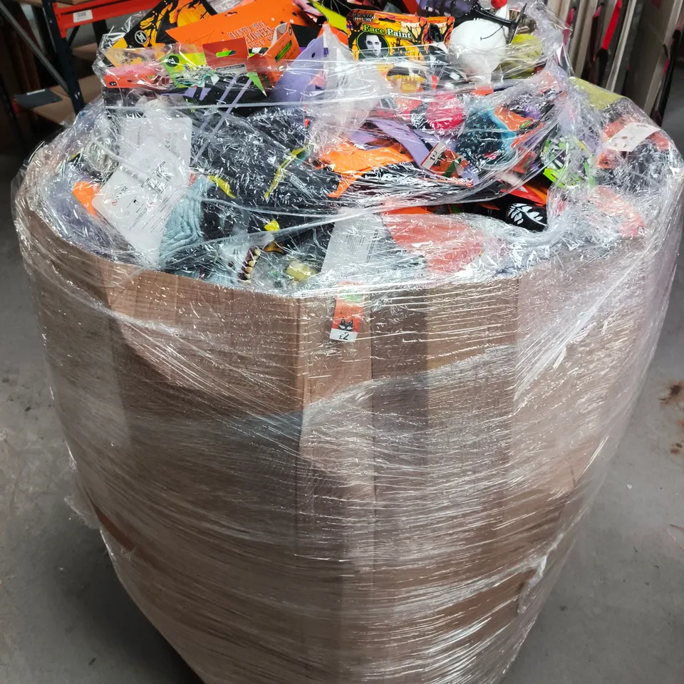 PALLET CONTAINING LARGE QUANTITY OF HALLOWEEN ACCESSORIES TOO CONTAIN FACE PAINT , MASKS , PAPER CUPS , BANNERS AND HI - GLOW RINGS , ETC  