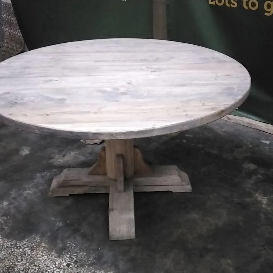 DESIGNER SOLID PINE ROUND DINING TABLE WITH PEDESTAL 