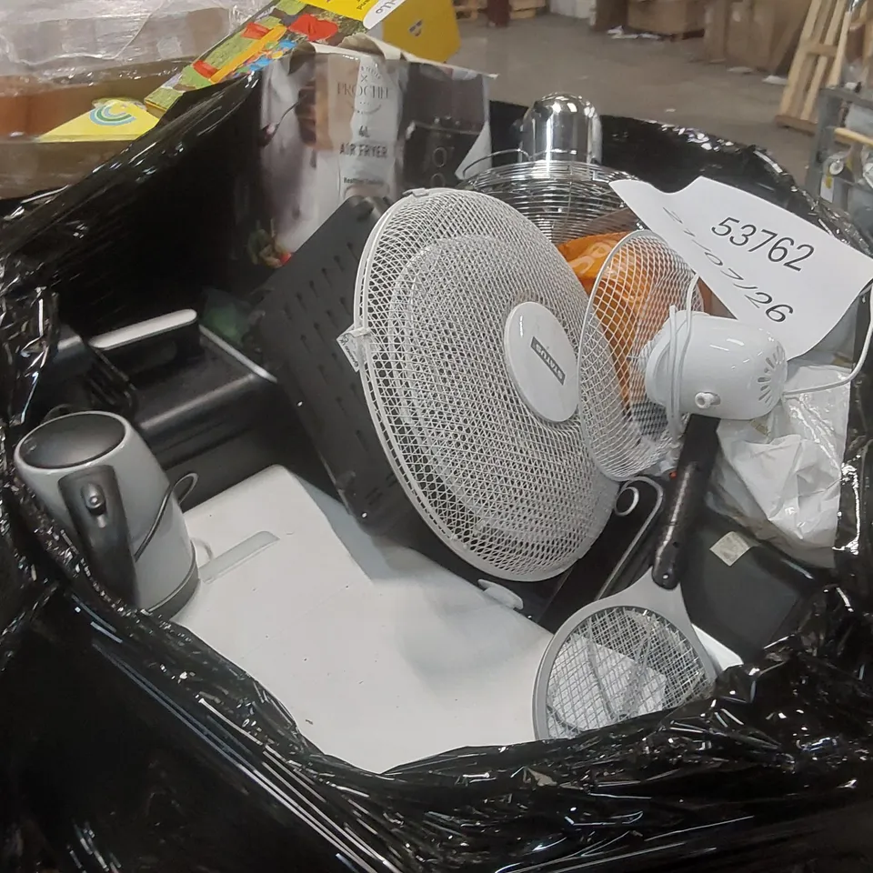 PALLET CONTAINING A VERY LARGE QUANTITY OF ASSORTED ITEMS INCLUDING: AIRFRYERS, FAN, KETTLE, TOASTER ECT