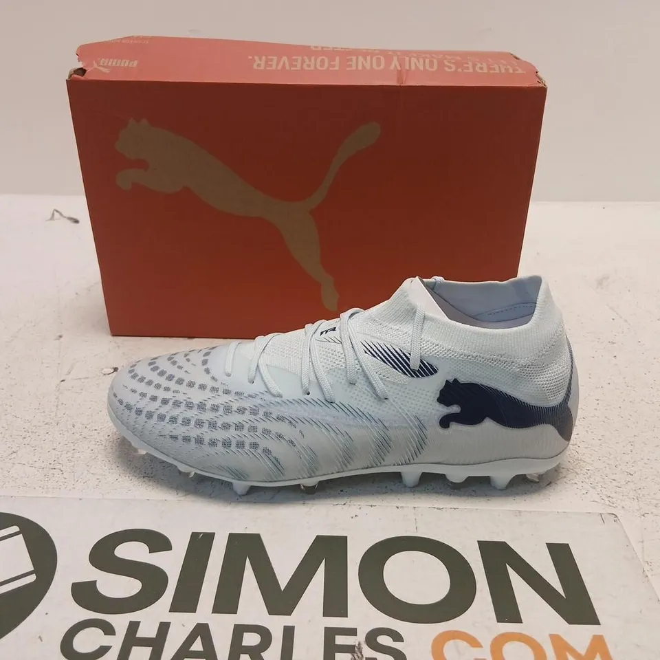 PUMA FUTURE 9 MATCH MG FOOTBALL BOOTS – ICEY BLUE/WHITE, UK 6 (EU 39)