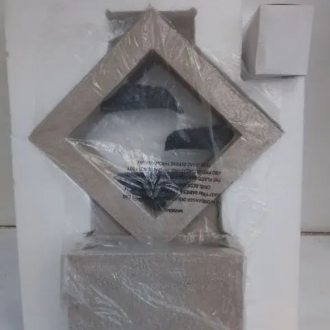 BOXED DIAMOND LED GARDEN WATER FOUNTAIN