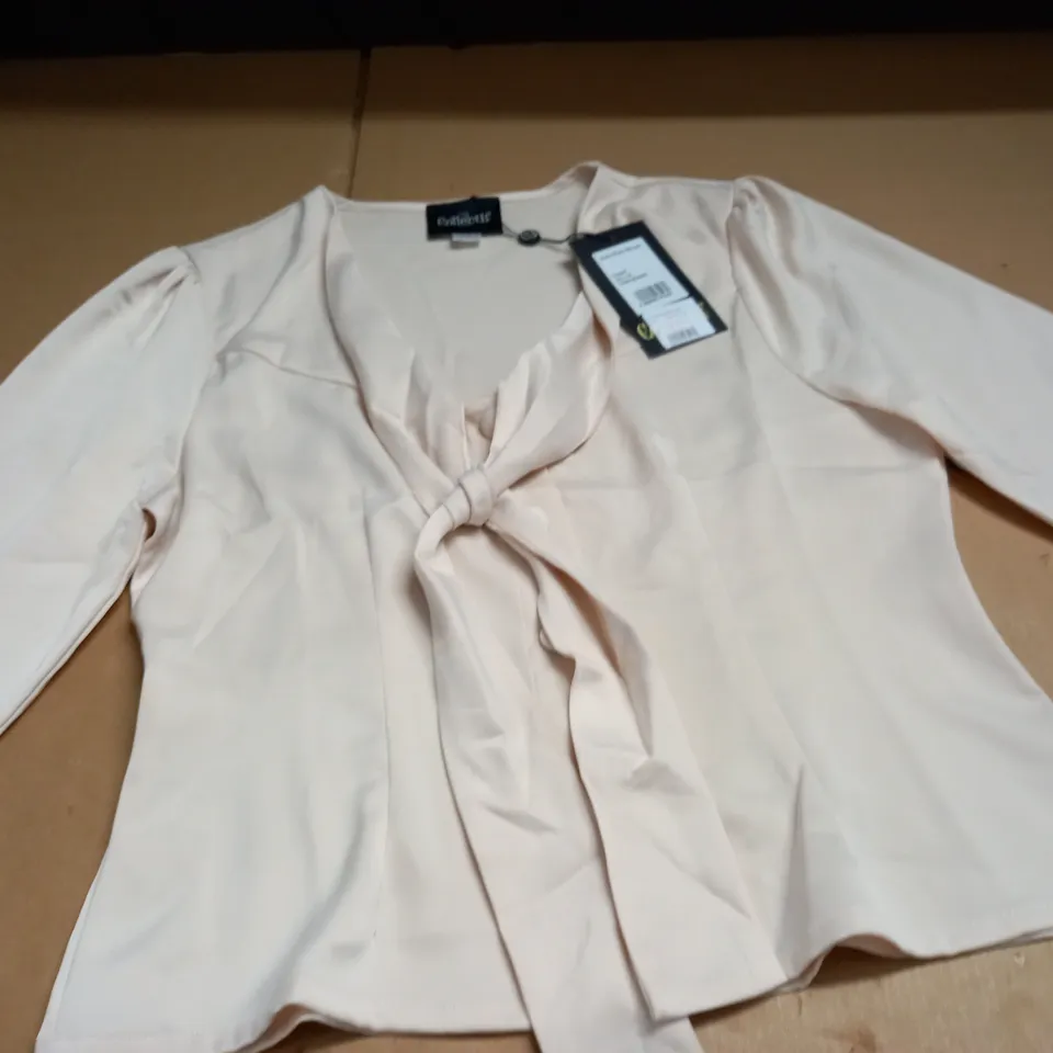 COLLECTIF ANDRA PLAIN BLOUSE IN CREAM - UK 14