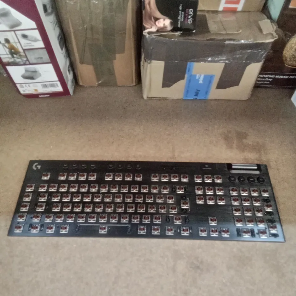 BOXED LOGITECH G915RGB GAMING KEYBOARD 