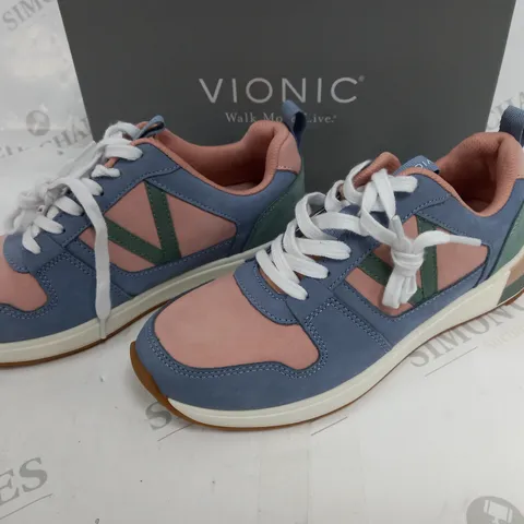 BOXED PAIR OF VIONIC ROCHELLE TRAINERS - 4.5