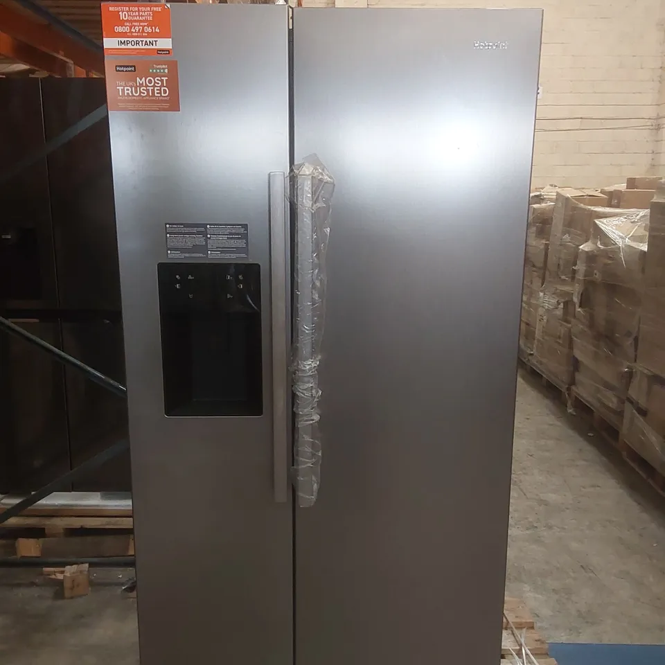 HOTPOINT HPG2 6573W XP4UK DUAL NO FROST AMERICAN-STYLE FRIDGE FREEZER - SILVER