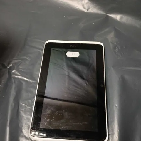 HTC TABLET  – SILVER BACK WITH WHITE CAMERA MODULE 