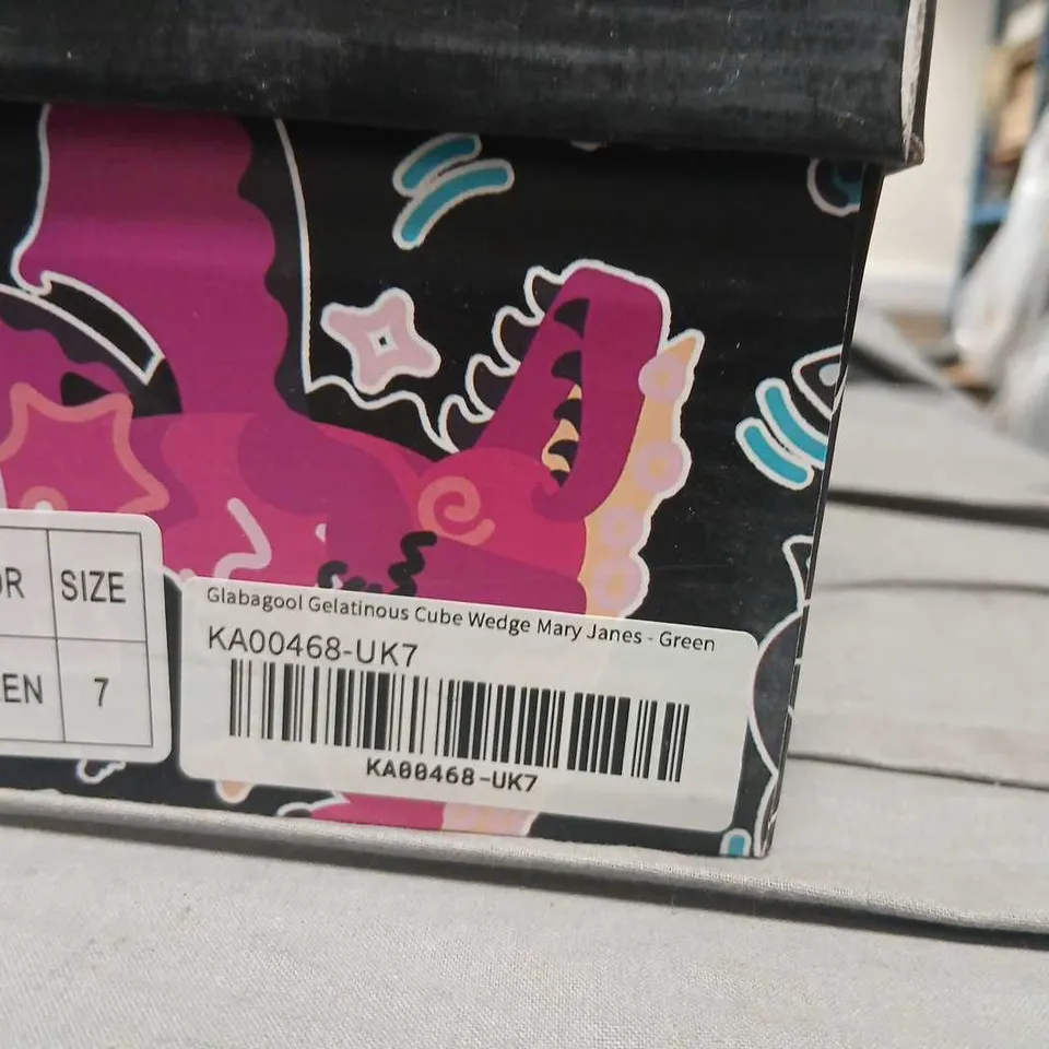 KOI X DUNGEON AND DRAGONS GLABAGOOL GELATINOUS CUBE WEDGE MARY JANES - GREEN, UK7
