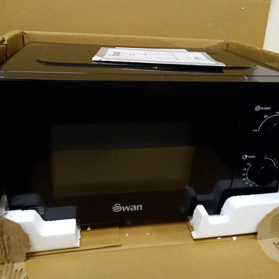 SWAN 700W MANUAL MICROWAVE RRP £67.99