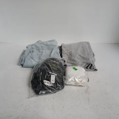 BOX OF APPROXIMATELY 22 ASSORTED CLOTHING ITEMS TO INCLUDE JEANS, JOGGERS ETC
