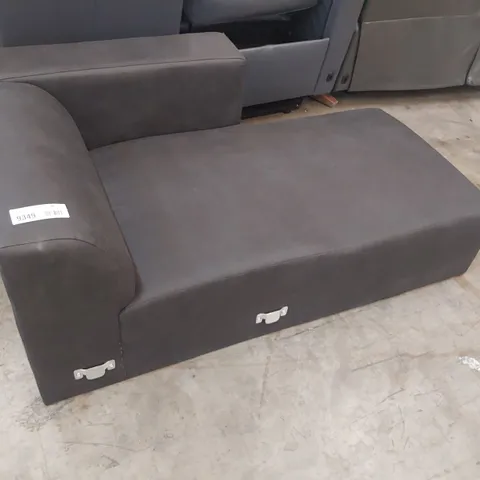 CHAISE SECTION BLACK FAUX LEATHER
