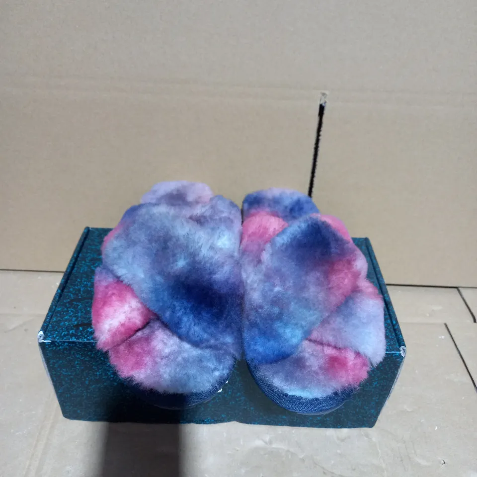 EMU AUSTRALIS MAYBERRY SLIPPERS - SIZE 8