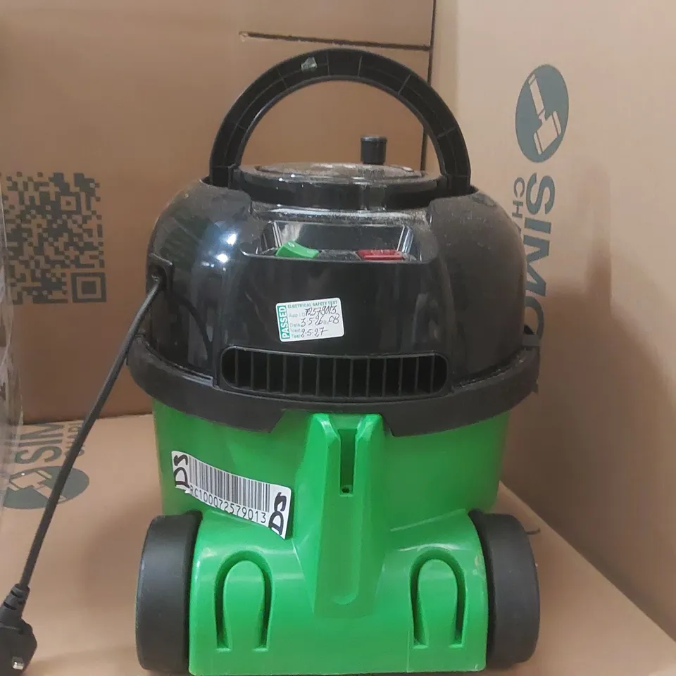 BOXED HENRY PET 200-11 PET HOOVER
