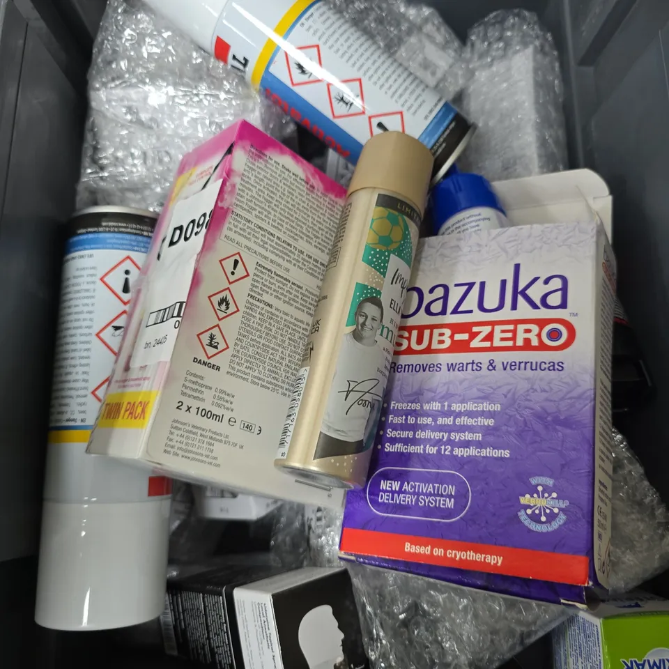 APPROXIMATELY 10 ASSORTED AEROSOLS TO INCLUDE BAZOOKA SUB ZERO , BODY SPRAY , ETC 