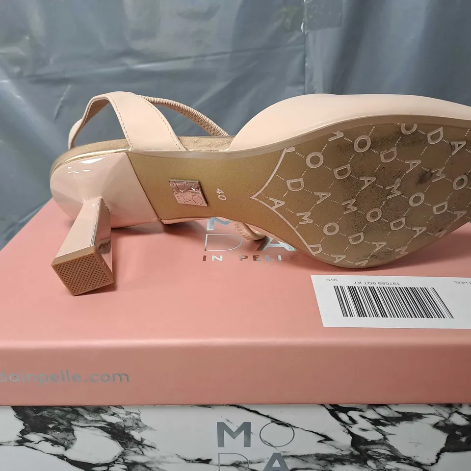 BOXED PAIR OF MODA IN PELLE CARENZA CAMEO PORVAIR HEELS - SIZE 7