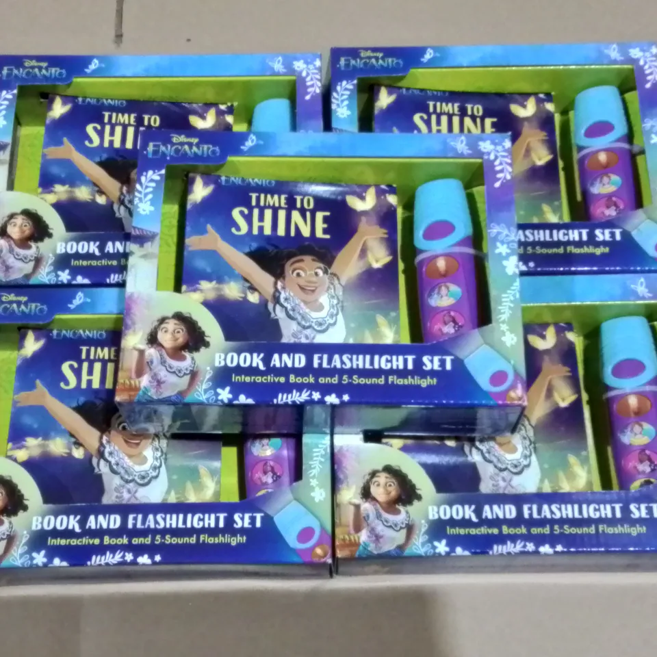 LOT OF 5 BRAND NEW DISNEY ENCANTO BOOK AND FLASHLIGHT SETS