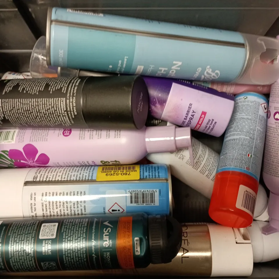 APPROXIMATELY 15 ASSORTED AEROSOLS TO INCLUDE FLORA&CURL DEFINING GEL, JOHN FRIEDA FRIZZ EASE, SURE MEN SPRAY, ETC - COLLECTION ONLY