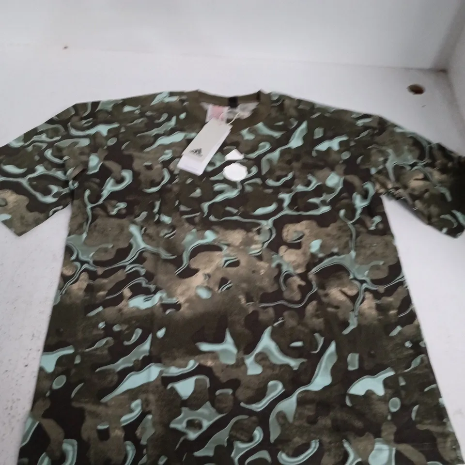 ADIDAS MANCHESTER UNITED JUNIOR TOP IN GREEN MULTI - UK13/14