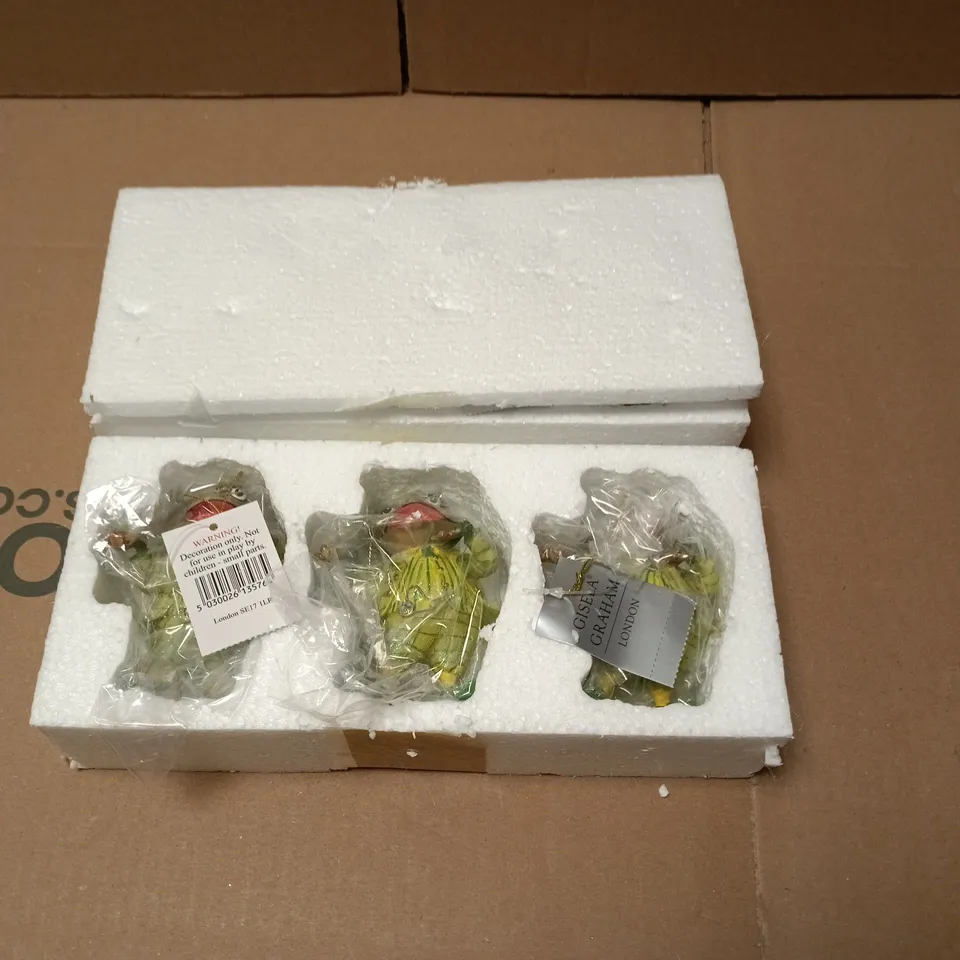 LOT OF 6 AS NEW GISELLA GRAHAM WIND IN THE WILLOWS THEMED HANGING TREE DECORATIONS