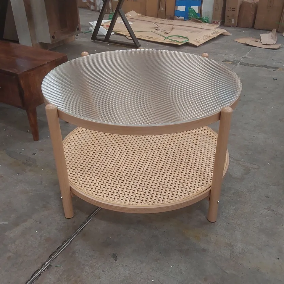 4 LEGS COFFEE TABLE WITH STORAGE