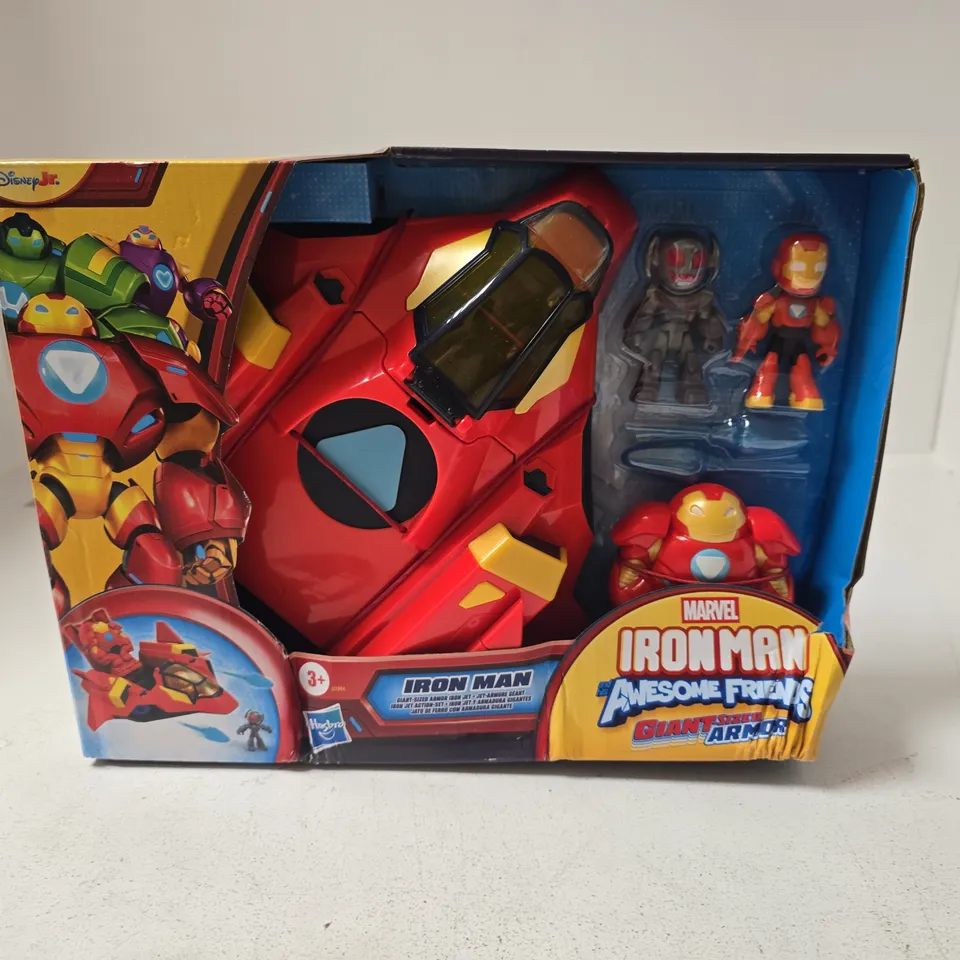 MARVEL IRON MAN AWESOME FRIENDS GIANT SIZE ARMOR – BOXED TOY SET