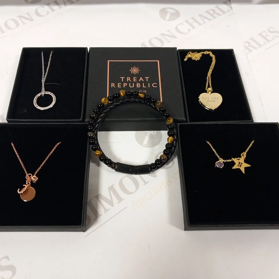 APPROXIMATELY 8 ITEMS OF ASSORTED TREAT REPUBLIC JEWELLERY  RRP £280