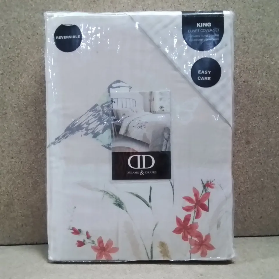 BRAND NEW DREAMS AND DRAPES KING SIZE DUVET COVER SET- MULTICOLOURED 