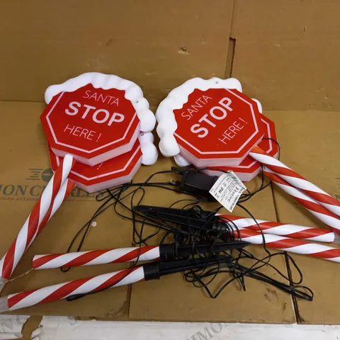 BOX OF 4 FESTIVE SANTA STOP HERE SIGNS