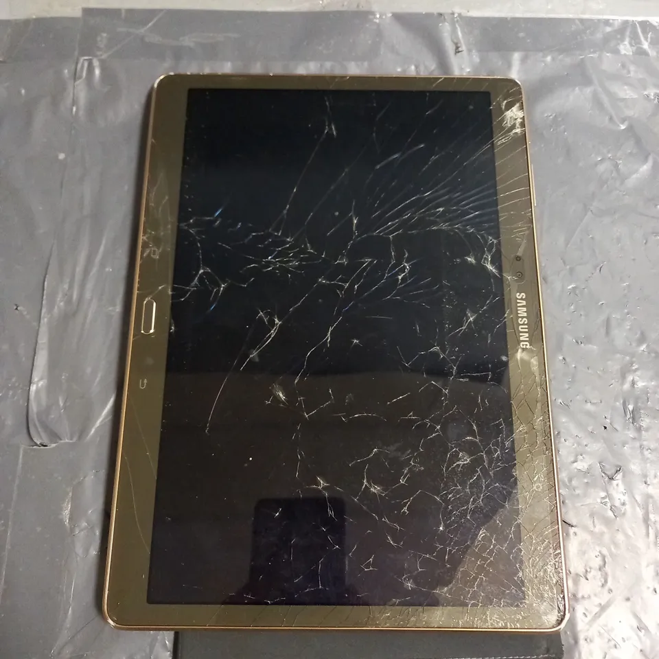 SAMSUNG GALAXY TAB S SM-T805 IN GOLD