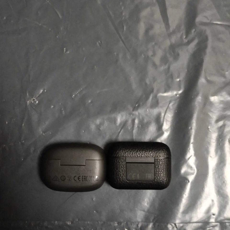 JBL WIRELESS EARBUDS WITH CASE + MARSHALL WIRELESS EARBUDS IN CASE